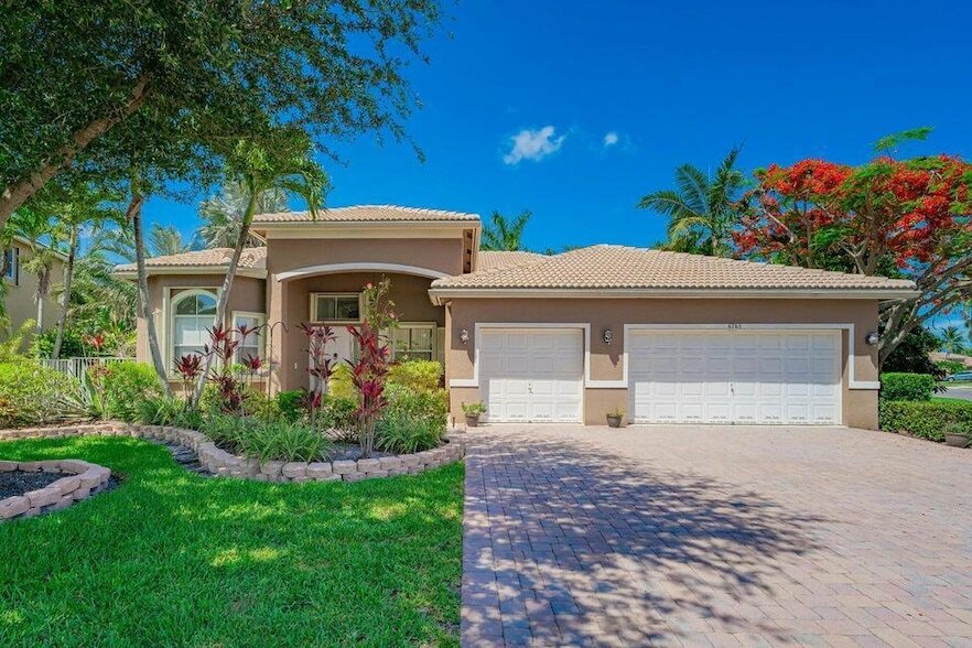 6765 Finamore Cir in Greenacres, FL - Building Photo