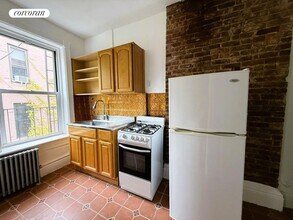 109 5th Ave in Brooklyn, NY - Building Photo - Building Photo