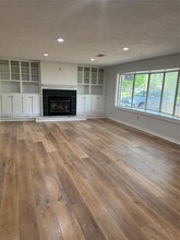 1610 Texas St in Liberty, TX - Building Photo - Building Photo
