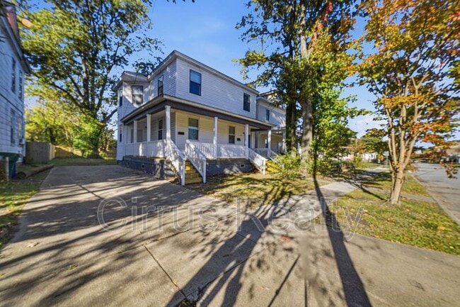 2511 Orcutt Ave in Newport News, VA - Building Photo - Building Photo