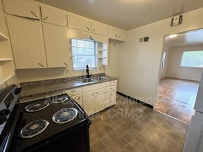 222 N Logan Ave in Colorado Springs, CO - Building Photo - Building Photo