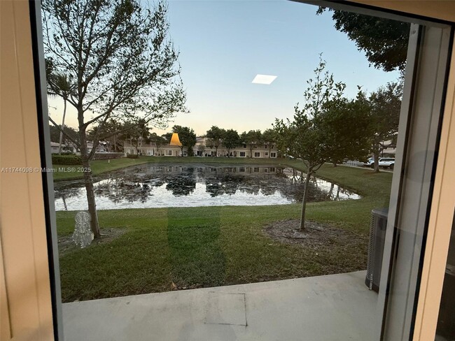 8530 W Southgate Shores Cir in Tamarac, FL - Building Photo - Building Photo