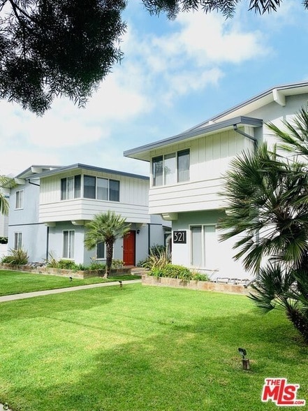 321 Cameron Pl in Glendale, CA - Building Photo - Building Photo