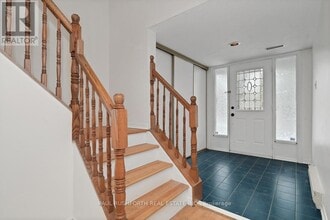 6138 Heritage Park Crescent in Ottawa, ON - Building Photo - Building Photo