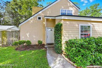 8542 Goldeneye Ln in Jacksonville, FL - Building Photo - Building Photo