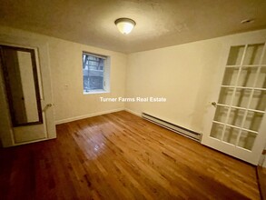 31 Cooper St, Unit B in Boston, MA - Building Photo - Building Photo