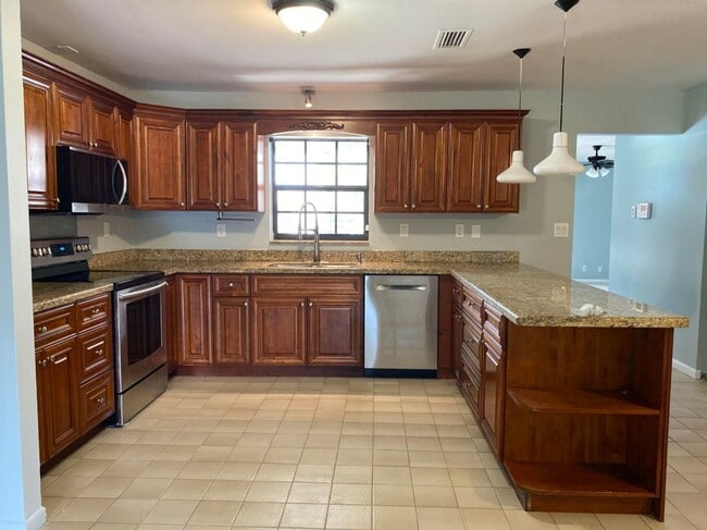 property at 118 Mayorca Ct