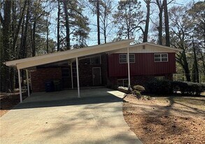 2948 Keats Dr SW in Atlanta, GA - Building Photo