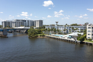 Bermuda Cay Apartments