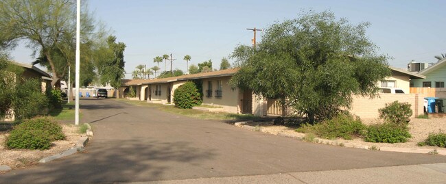 Pueblo de Rosa in Phoenix, AZ - Building Photo - Building Photo