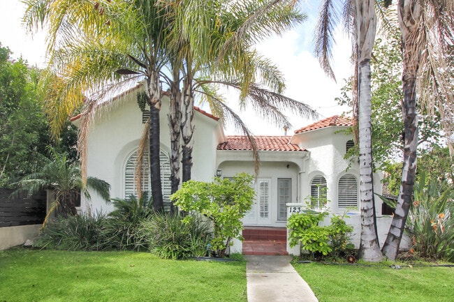 property at 123 N La Jolla Ave