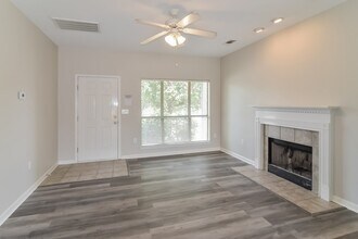 449 Park Lake Dr in Montgomery, AL - Building Photo - Building Photo