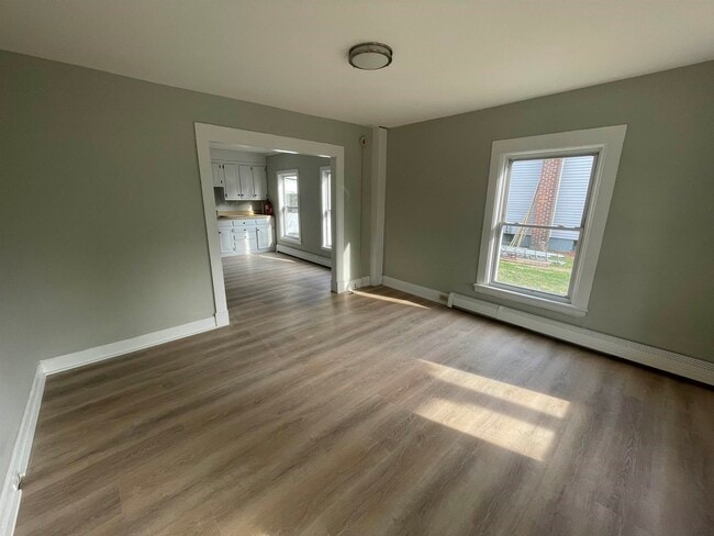 52 Chestnut Ave