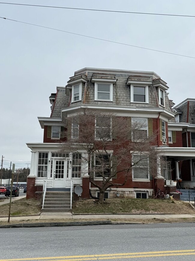 property at 49 W Commerce St