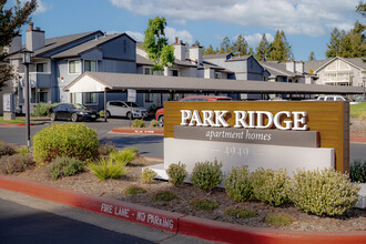 Park Ridge Apartments in Rohnert Park, CA - Building Photo - Building Photo