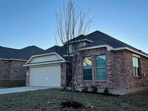 216 Ridgeland Oak Dr in Fort Worth, TX - Building Photo - Building Photo