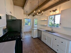 335 Redwood Ave in Corte Madera, CA - Building Photo - Building Photo