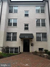 3221 8th St SE in Washington, DC - Building Photo - Building Photo