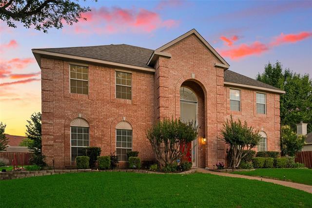 property at 2904 Champlin Ct