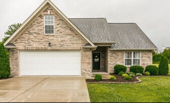 1015 Monticello Pl in Gallatin, TN - Building Photo