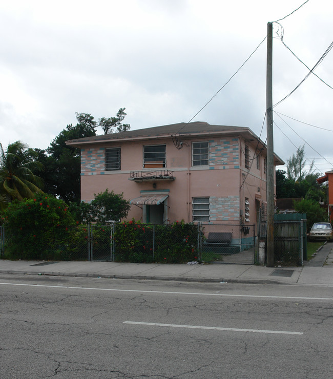 450 NE 62nd St in Miami, FL - Building Photo - Building Photo