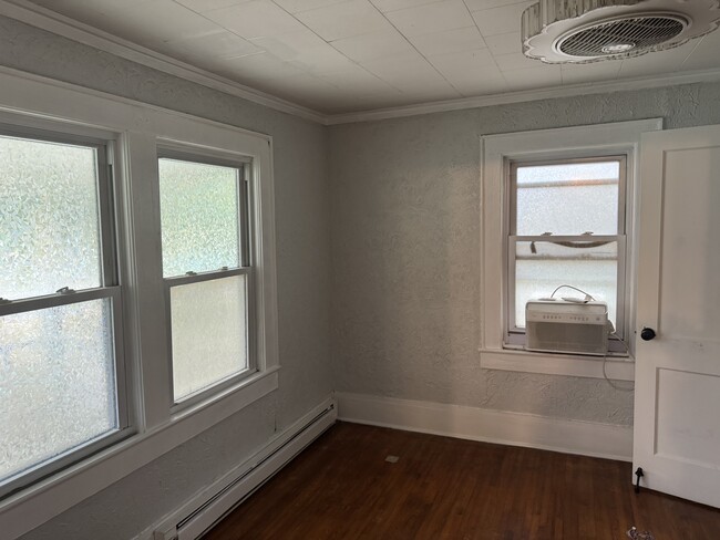 160 Brookwood Ave NE in Concord, NC - Foto de edificio - Building Photo