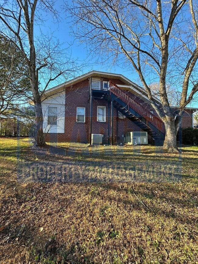 225 20th St NE in Cleveland, TN - Building Photo - Building Photo