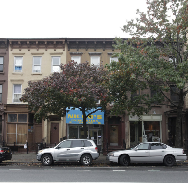 607A Vanderbilt Ave in Brooklyn, NY - Foto de edificio - Building Photo