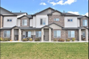 2031 N 350 E in North Logan, UT - Building Photo