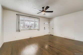 5418 S Huron St, Unit 200 in Littleton, CO - Building Photo - Building Photo