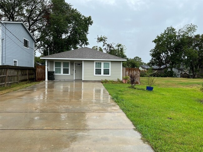 property at 4114 Brown St