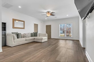 111 Edinborough Dr in Leesburg, GA - Building Photo - Building Photo