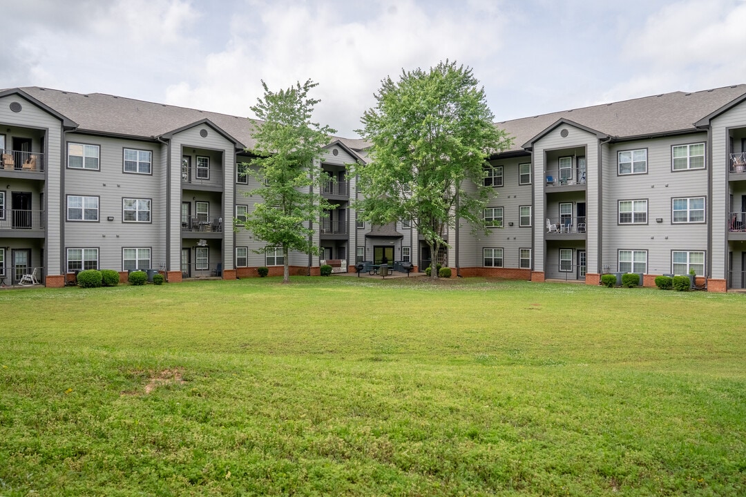Dwell at the Arbor in Texarkana, AR - Building Photo