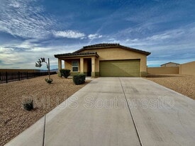 2167 Cottonwood Crk Cir in Fort Mohave, AZ - Building Photo