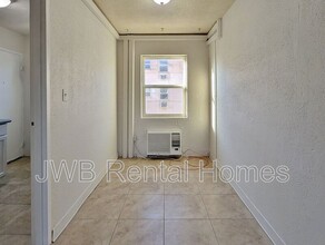 222 16th Ave N in Jacksonville Beach, FL - Building Photo - Building Photo