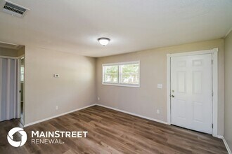 4440 Melvin Cir E in Jacksonville, FL - Building Photo - Building Photo