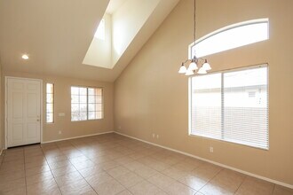 1450 E Mia Ln in Gilbert, AZ - Building Photo - Building Photo