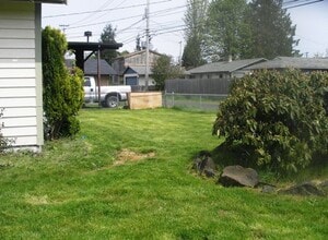 206 E H St in Shelton, WA - Building Photo - Building Photo