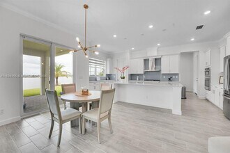 983 Hookline Cir in Loxahatchee, FL - Building Photo - Building Photo