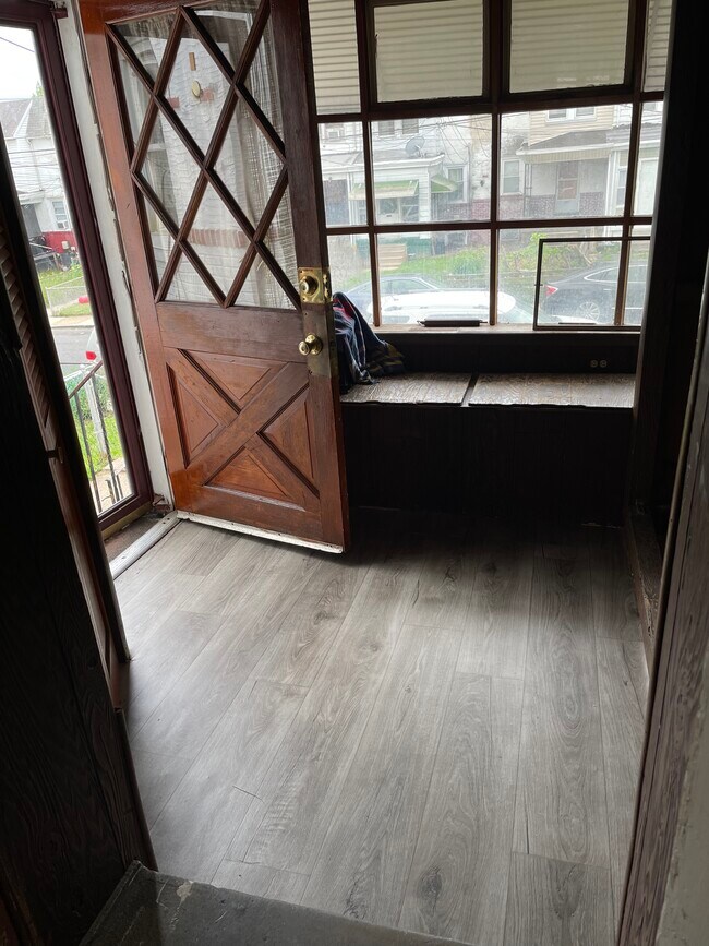 property at 7143 Clover Ln