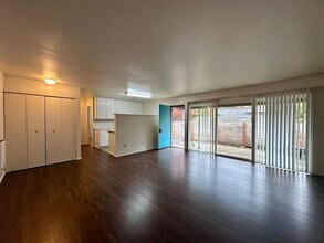 45 SE 73rd Ave in Portland, OR - Building Photo - Building Photo