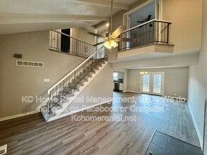 9817 W 83rd Terrace in Overland Park, KS - Building Photo - Building Photo