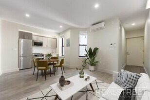 1647 8th Ave in Brooklyn, NY - Building Photo