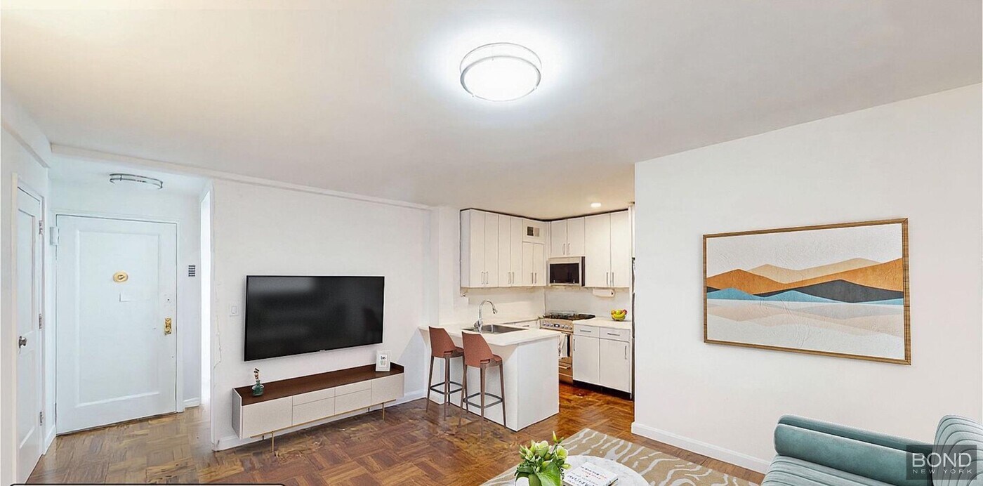 160 E 55th St in New York, NY - Building Photo
