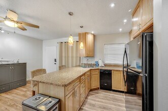 5600 N Banana River Blvd in Cocoa Beach, FL - Building Photo - Building Photo
