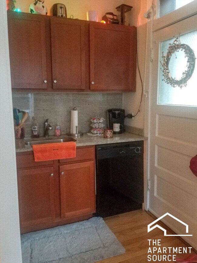 518 W Cornelia Ave in Chicago, IL - Foto de edificio - Building Photo