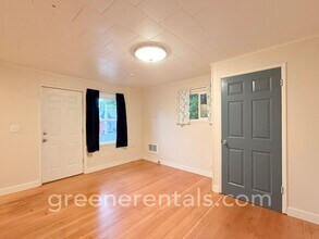 119 20th Ave SE in Olympia, WA - Building Photo - Building Photo