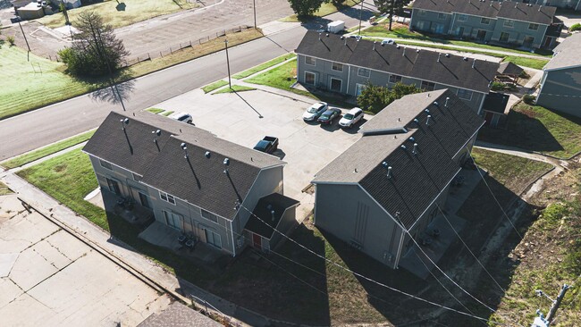 1230 S Jackson St, Unit 1230 S Jackson St in Junction City, KS - Foto de edificio - Building Photo
