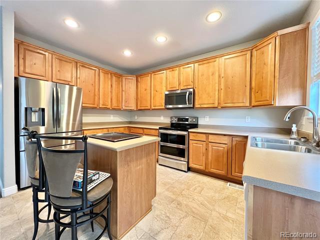 7447 S Memphis St in Aurora, CO - Building Photo - Building Photo