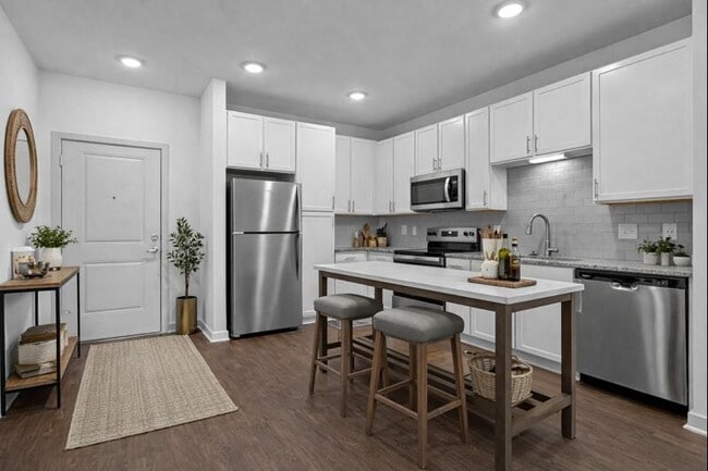 NOVO New Hampstead in Bloomingdale, GA - Building Photo - Building Photo